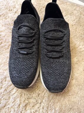 Skechers Black Knit Slip-On Sneakers